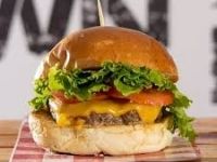 Cheeseburger (100 g.)