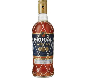 Brugal ron añejo superior Dominicano