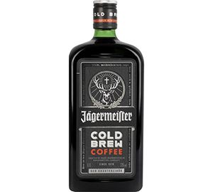 Jagermeister licor de hierbas con cold brew coffe 